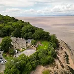 The Royal Inn By Chef & Brewer Collection