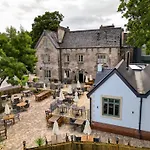 The Royal Inn By Chef & Brewer Collection