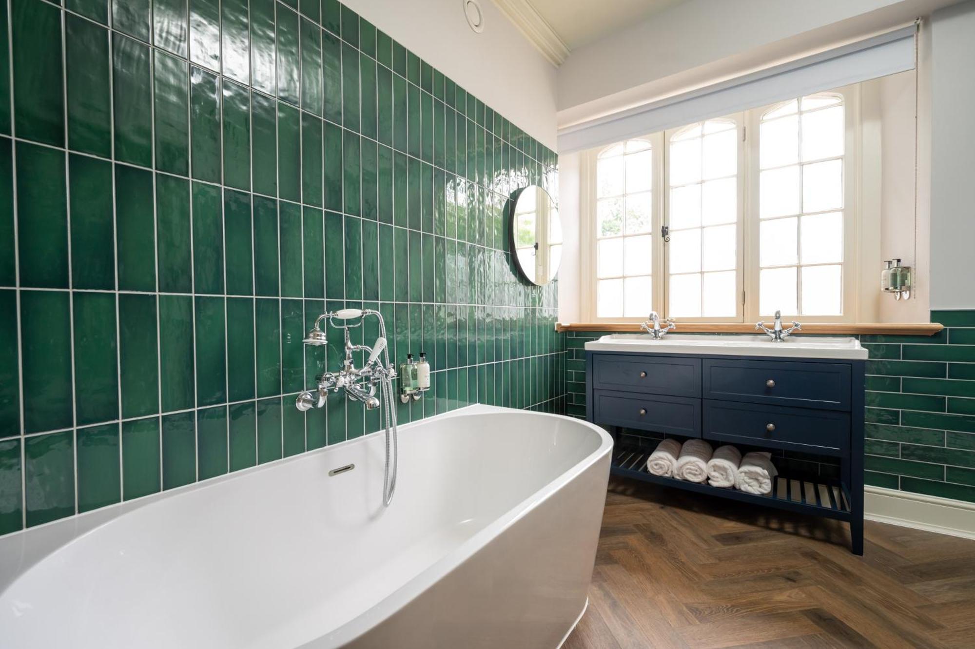 Hotel The Royal By Chef & Brewer Collection