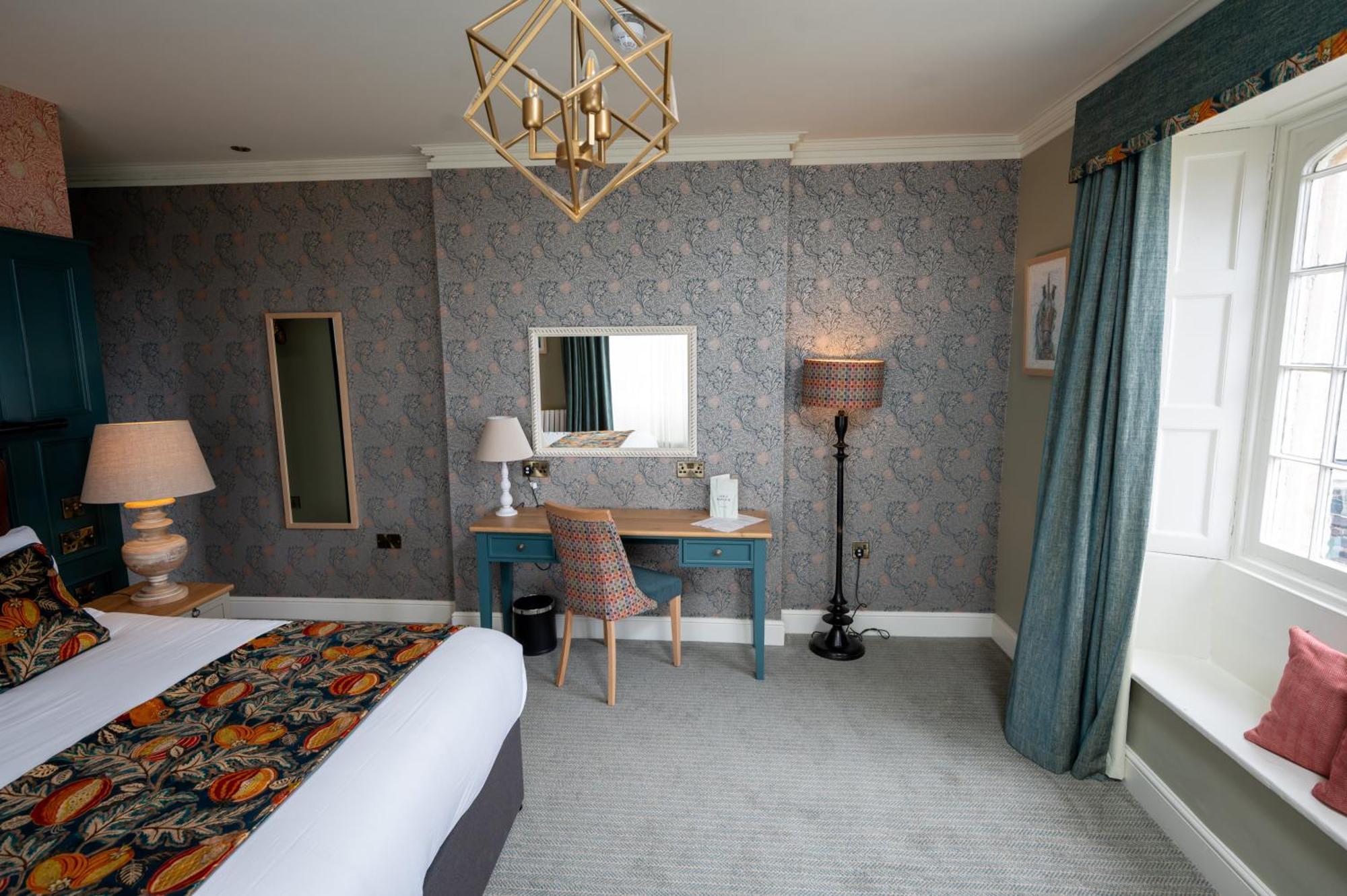 The Royal By Chef & Brewer Collection 4* Bristol